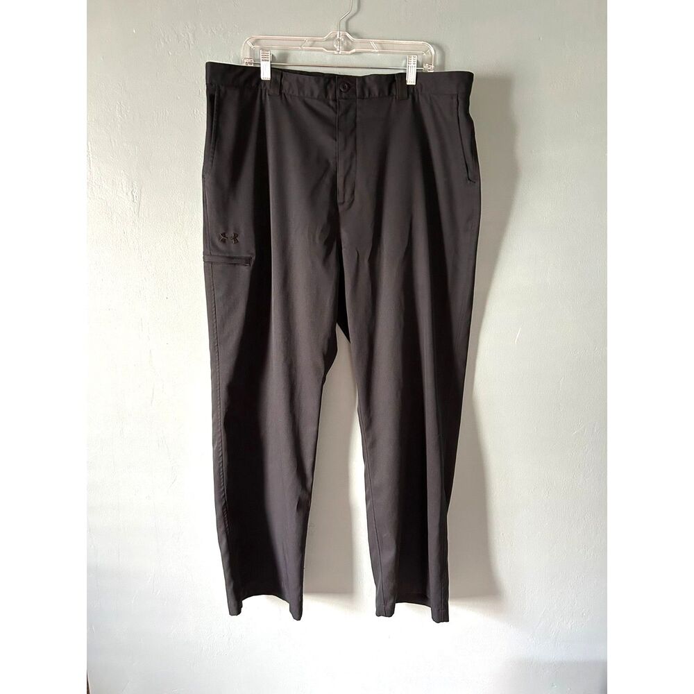 Under Armour men's navy blue Performance pants size 40R inseam 30"